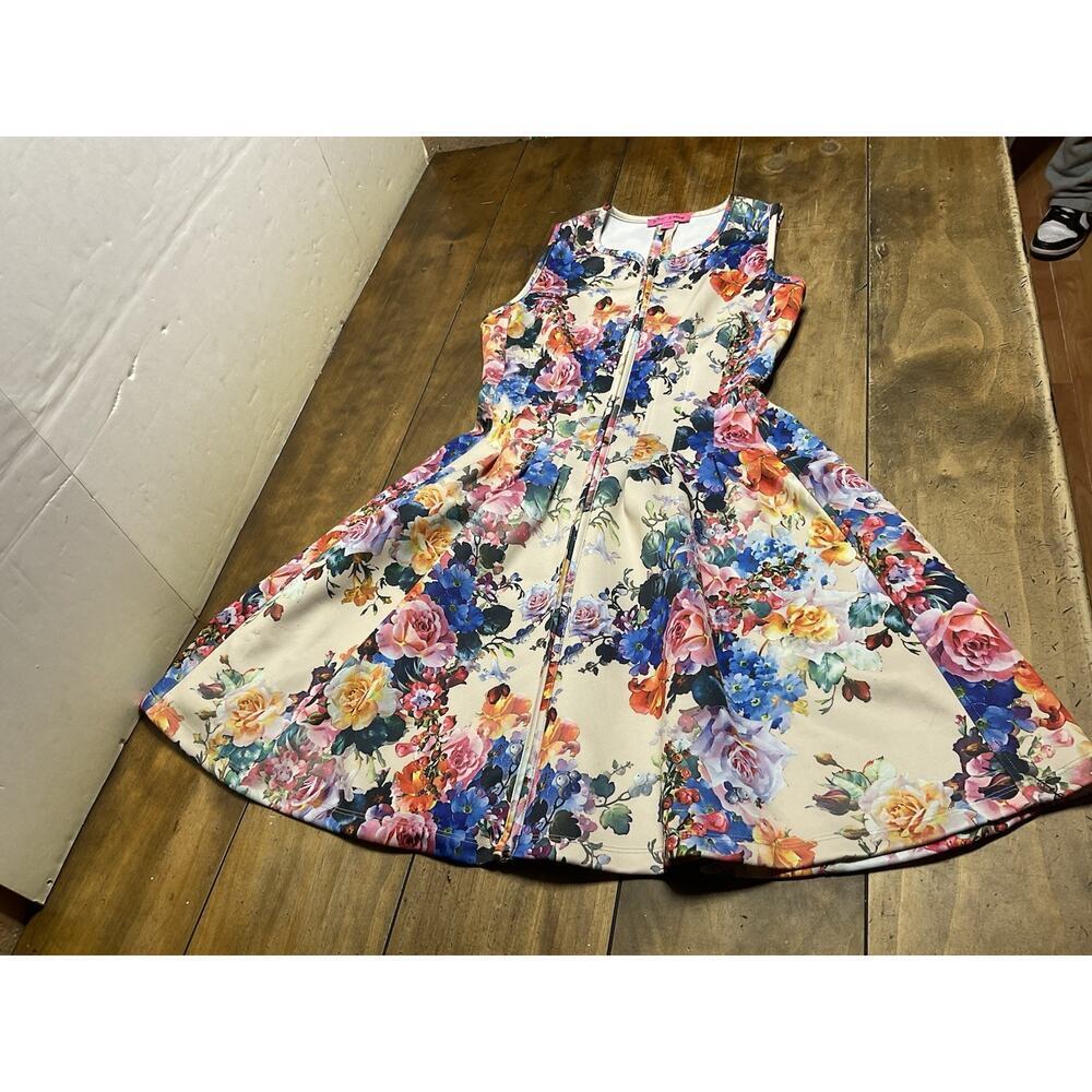 Betsey Johnson Beige Floral Fit & Flare Scuba Dress US 4